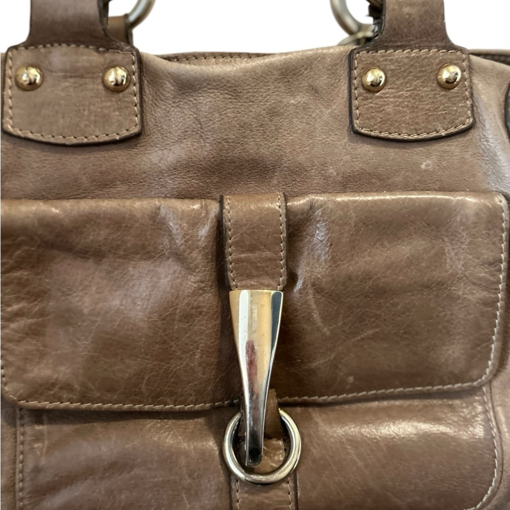 Barr + Barr Women's Brown Leather Shoulder Bag w/ Pockets & Quotes Lining - Picture 9 of 16